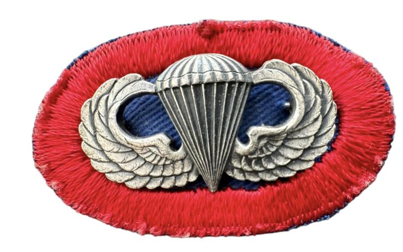 U.S. Airborne Parachute Wing Wih Oval 505 Pir 82Nd Airborne division - Nice Used Condition