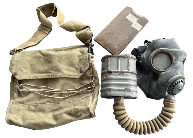 British General Service Gas Mask, Mk V & Haversack 1940 Dated - Used Condition