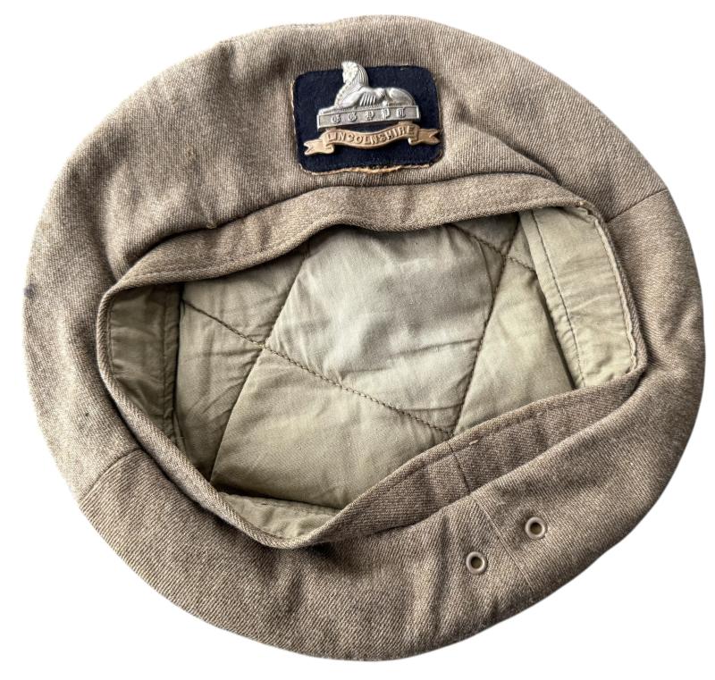 British Khaki Beret Lincolshire Regiment Badged With Black Backing  - Nice Used Condition