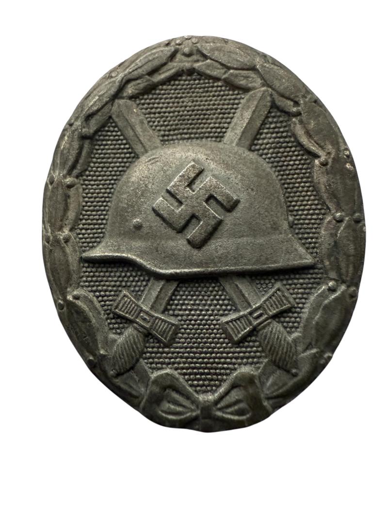 Silver-class wound-badge (or: 'Verwundeten-Abzeichen in Silber' Marked 'Paul Meybauer - Nice Used Condition