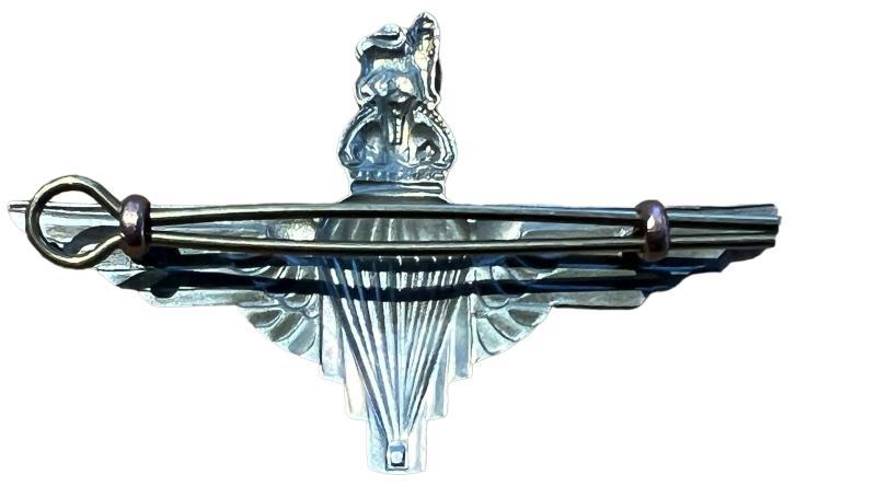 British (Airborne) Parachute Regiment Cap Badge - Mint Condition