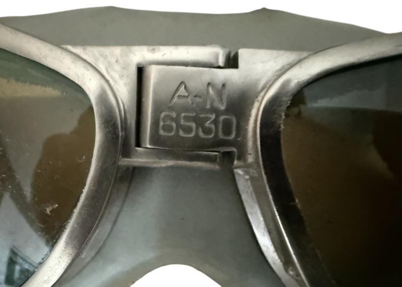 U.S. Air Force AN6530 Flying Goggles In Original Box - Unissued Condition