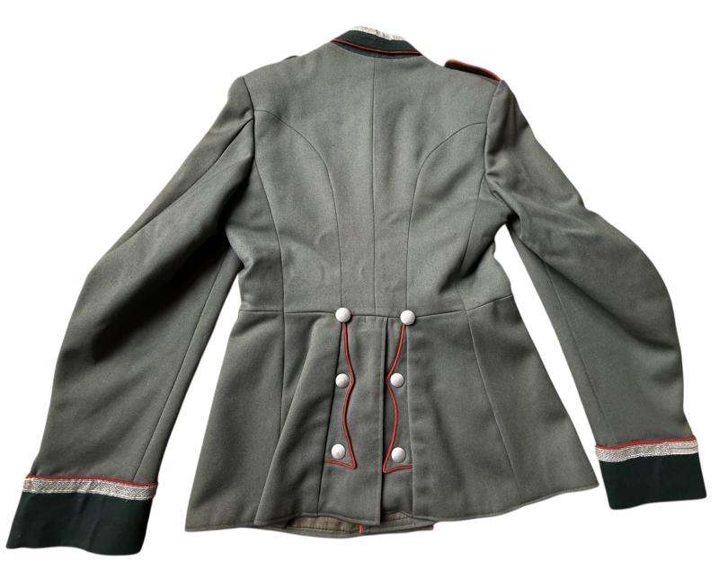 WH (Heer) Artillery M35 Dress Tunic (Wehrmacht Parade-Waffenrock) - Mint Condition