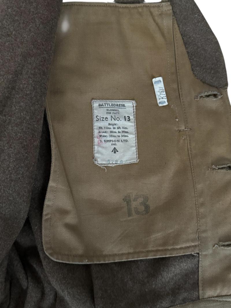 British Officers Battle Dress Mounted To A Royal Signals Captain - Nice Used Condition