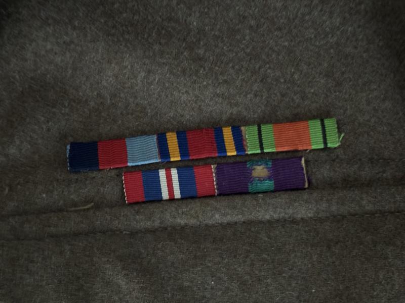 British Officers Battle Dress Mounted To A Royal Signals Captain - Nice Used Condition