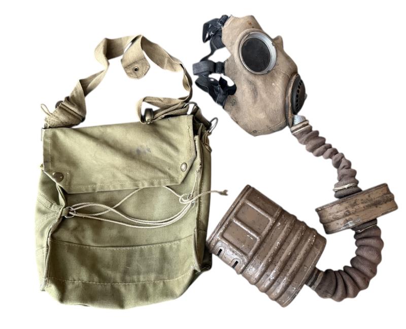 British 'B.E.F Issue (Dunkirk) MkIV Gas Mask With Rare EA Filter - Nice Used Condition
