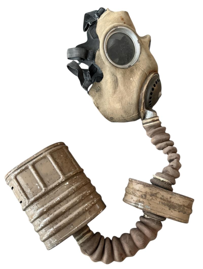British 'B.E.F Issue (Dunkirk) MkIV Gas Mask With Rare EA Filter - Nice Used Condition