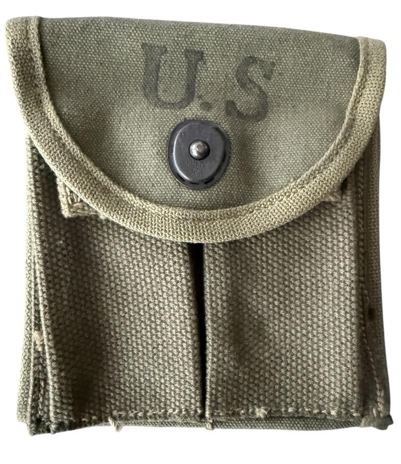 U.S. Double Pocket Magazine Pouch 1943 - Unissued Condition