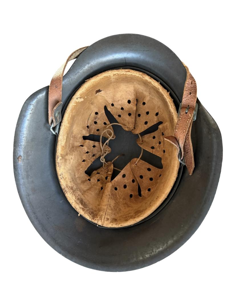 WH (Luftwaffe) Single Decal M42 Combat Helmet - Nice Used Condition