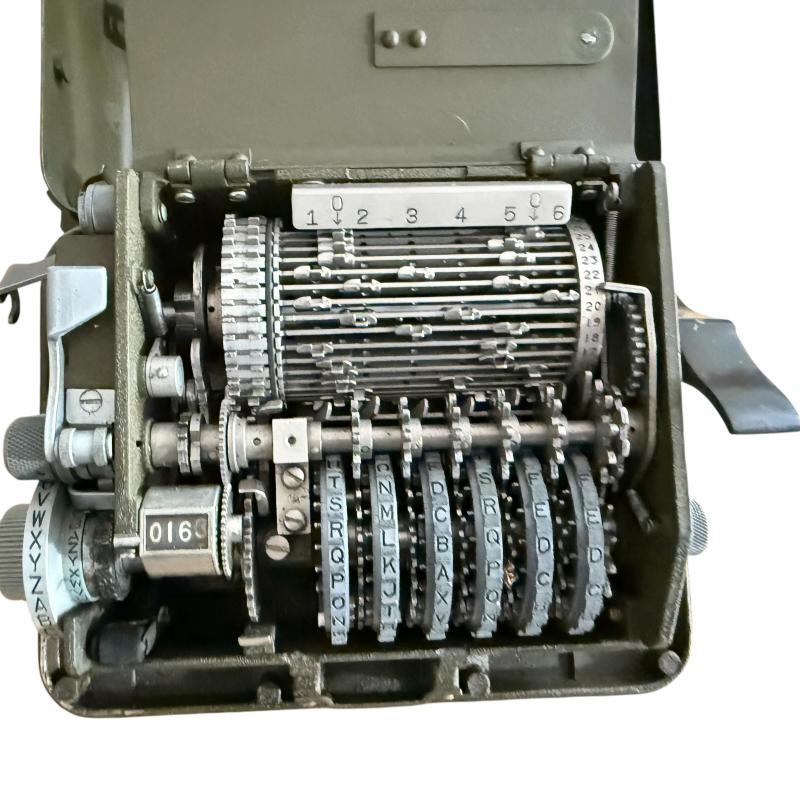 U.S. (Airborne/Pathfinder) M-227 Signal Lamp Set Complete - Nice Used Condition