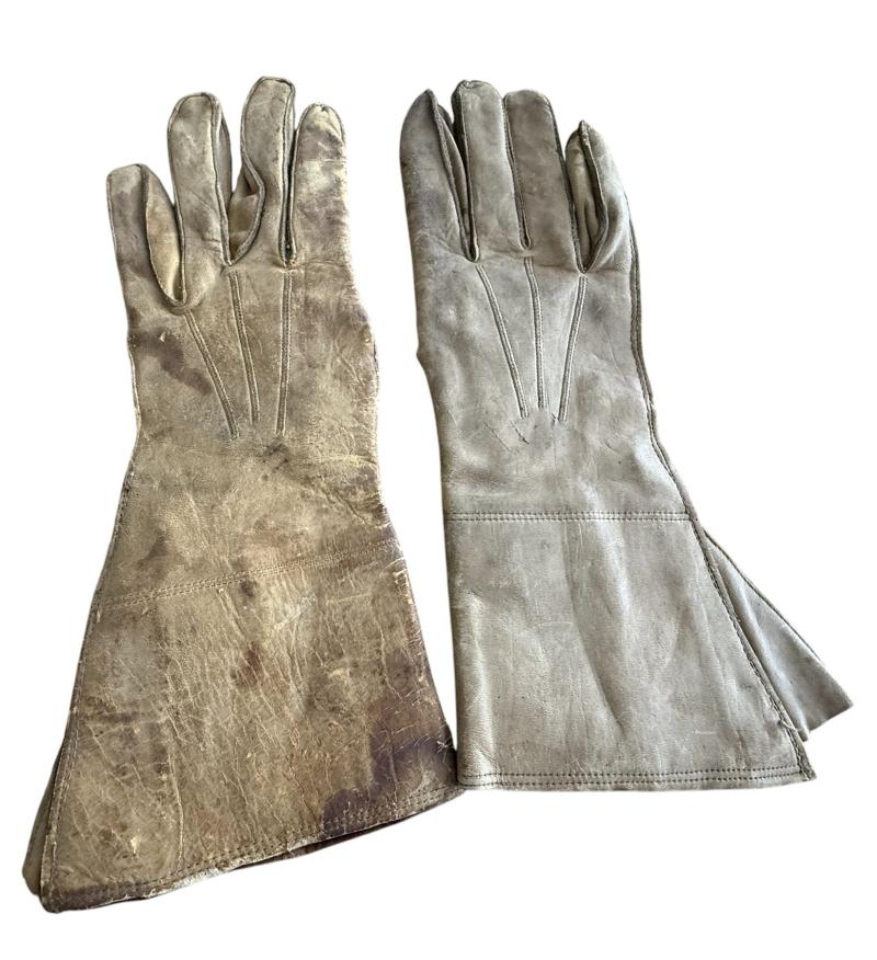 British ATS (Auxiliary Territorial Service) Dispatch Riders Gloves - Nice Used Condition