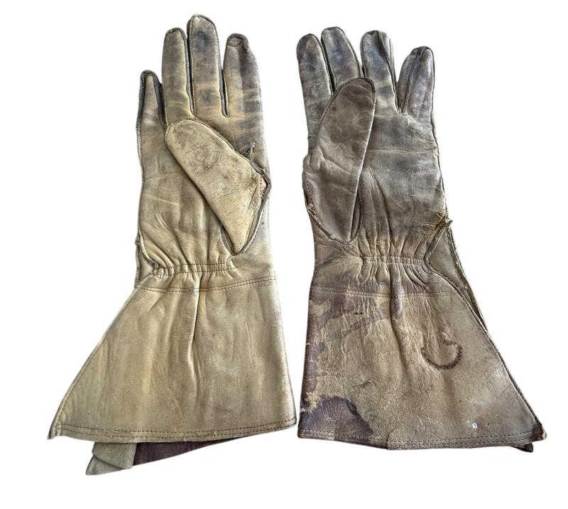 British ATS (Auxiliary Territorial Service) Dispatch Riders Gloves - Nice Used Condition