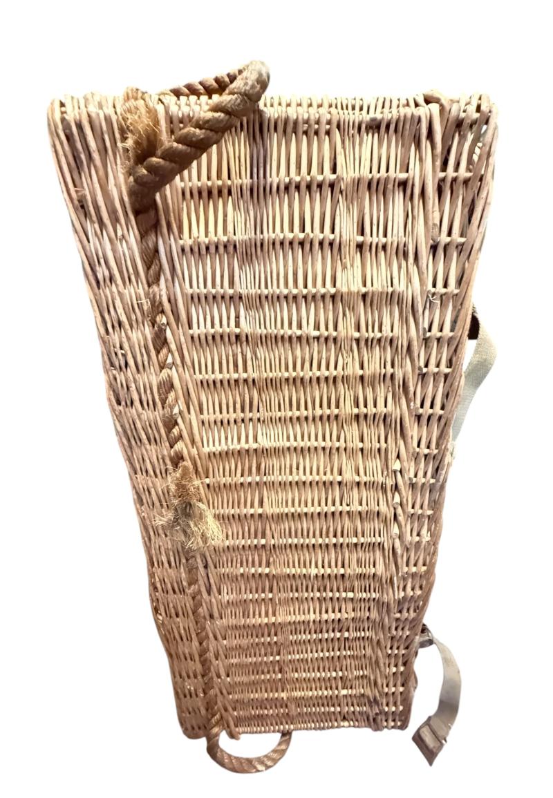 British Airborne Wicker Pannier - Near Mint Condition