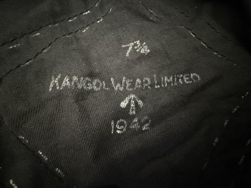 British (Airborne) Red Beret 1942 Kangol Wear Limited With Parachutisten Wing - Nice Used Condition