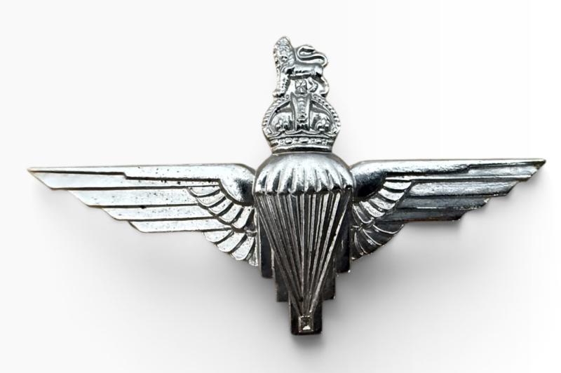 British (Airborne) Parachute Regiment Cap Badge - Mint Condition