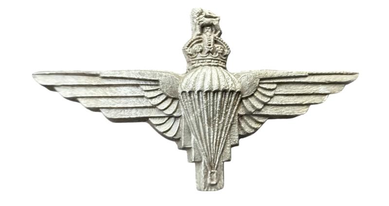 British (Airborne) Economy i.e. Plastic Parachute Regiment Cap Badge - Nice Used Condition
