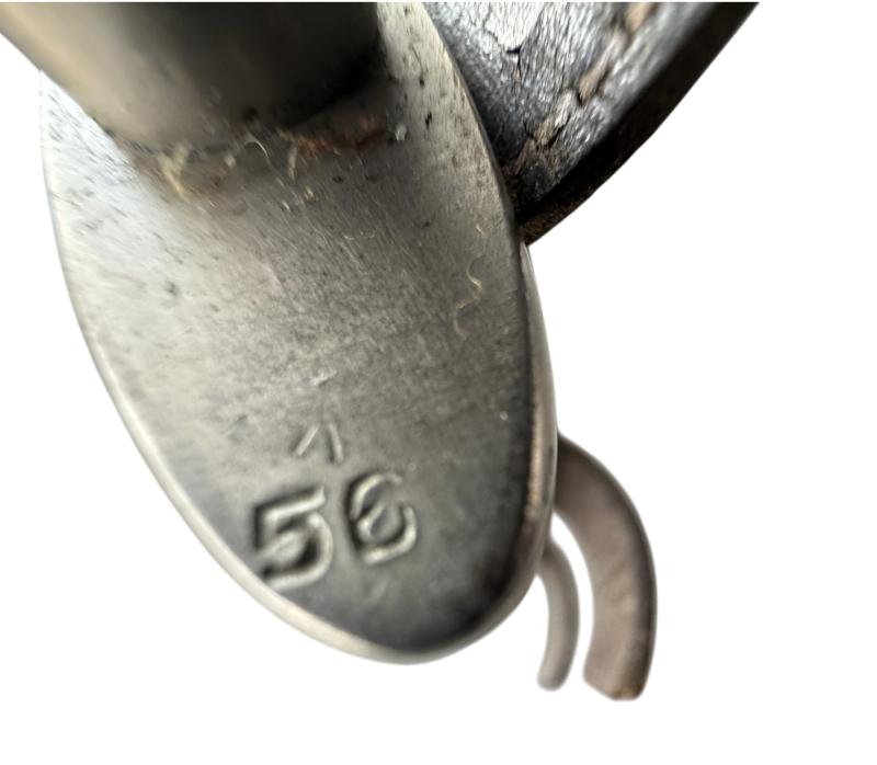 British and/or Commando Figthing Knive,the early first type of 2nd Pattern Fairbairn-Sykes knife. Nice used Condition